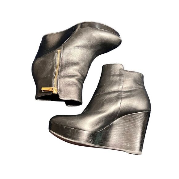 Michael Kors Black Leather Wedge Ankle Boots Booties Size 7 - Picture 2 of 5